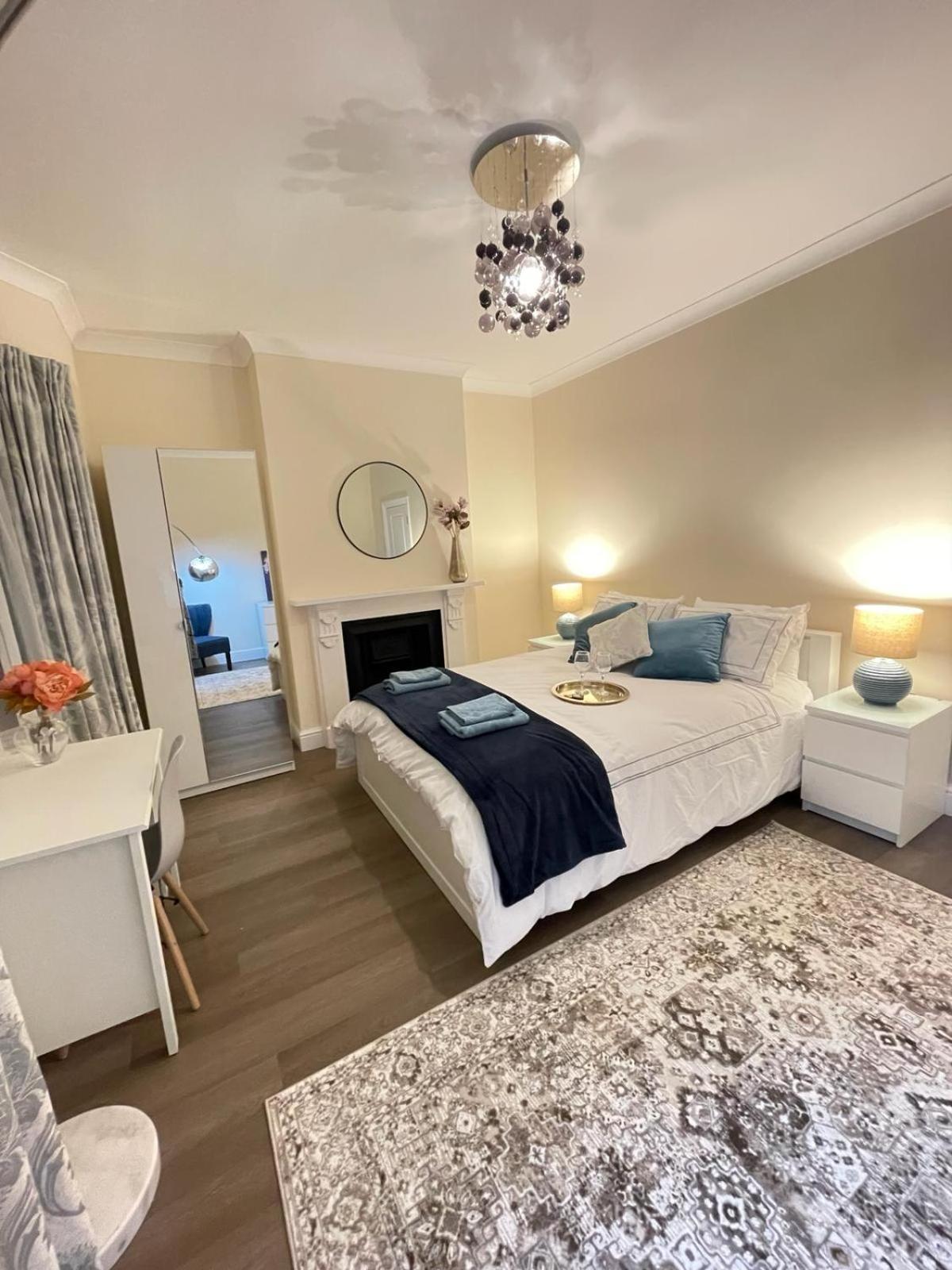 Greenwich Holiday Home Лондон Екстериор снимка