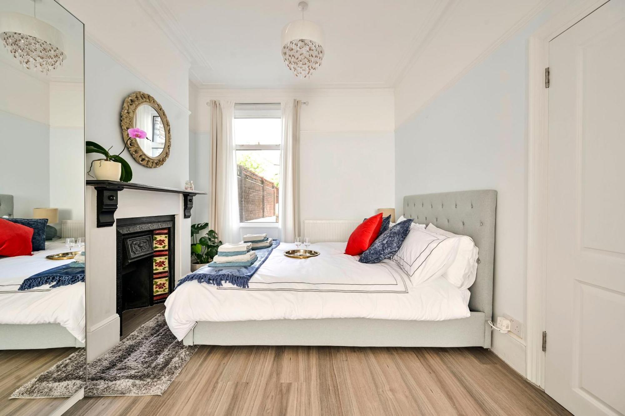 Greenwich Holiday Home Лондон Екстериор снимка