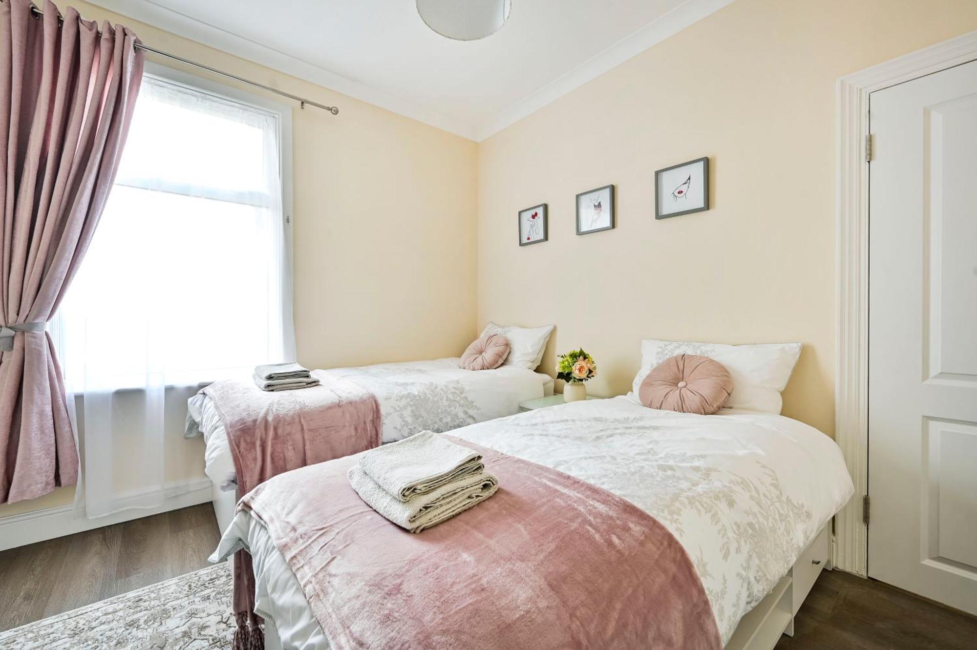 Greenwich Holiday Home Лондон Екстериор снимка