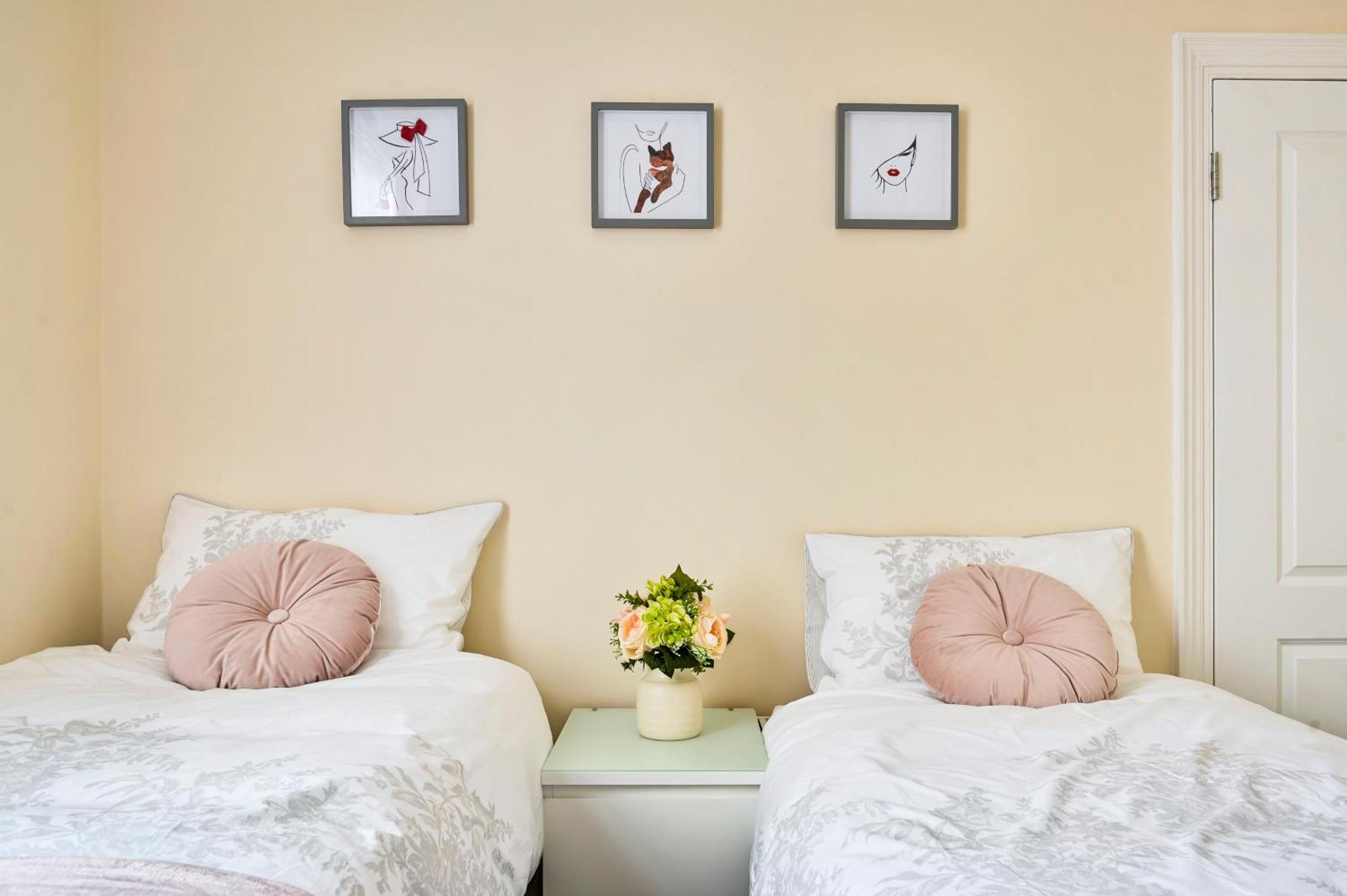 Greenwich Holiday Home Лондон Екстериор снимка